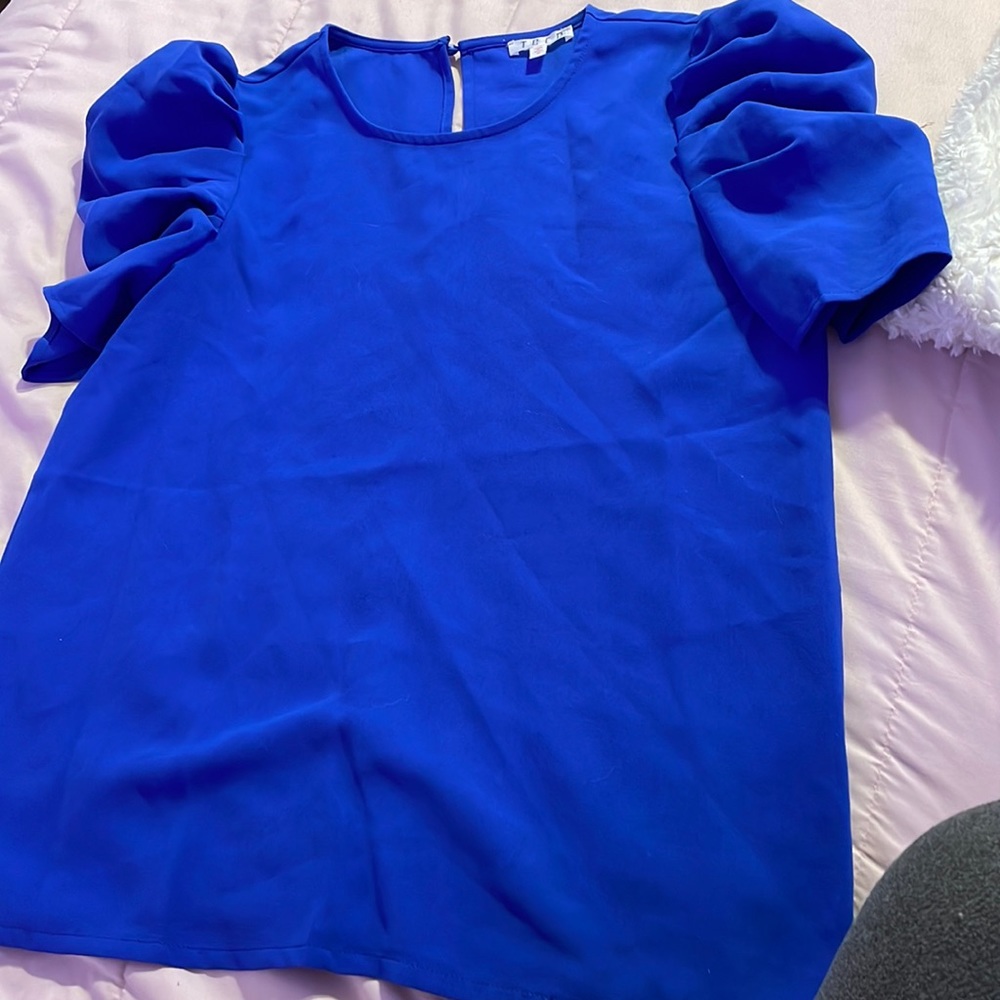 TCEC ladies ruffle top